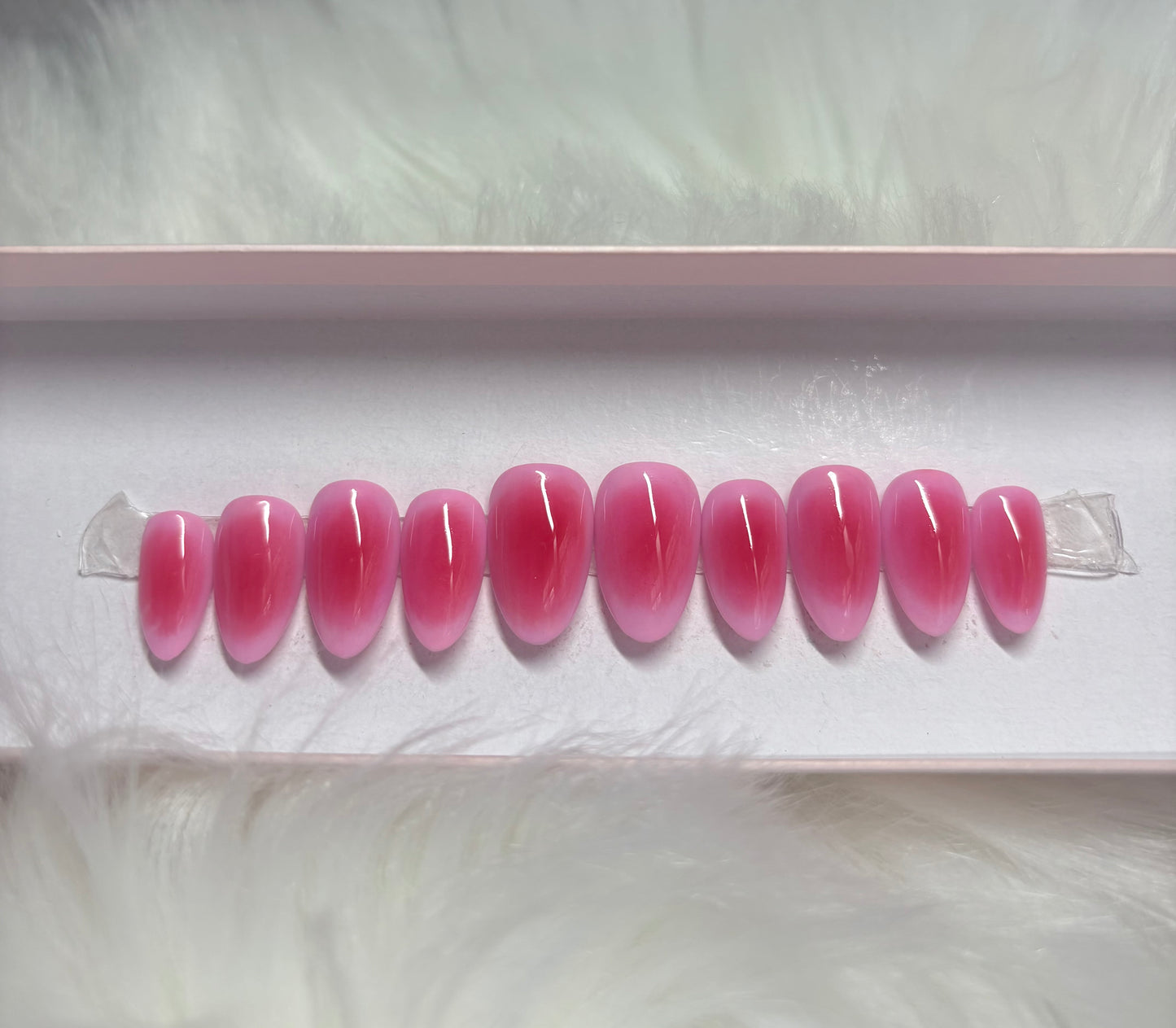 STRAWBERRY AURA