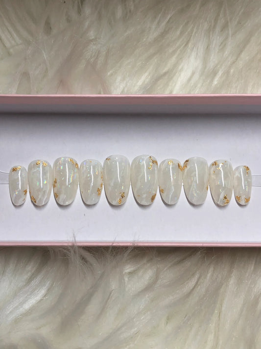 WHITE OPAL