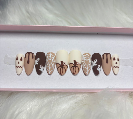 BONE BEIGE*