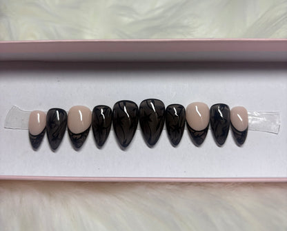 CHANTILLY NOIR