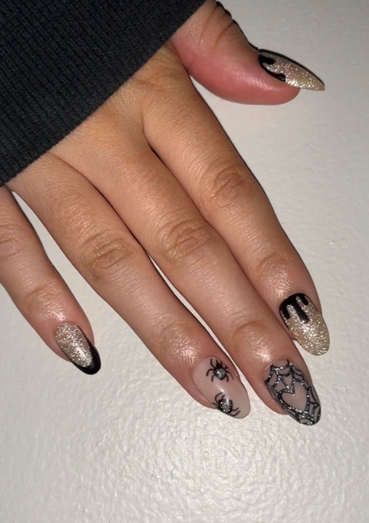 GLITTER GHOUL*