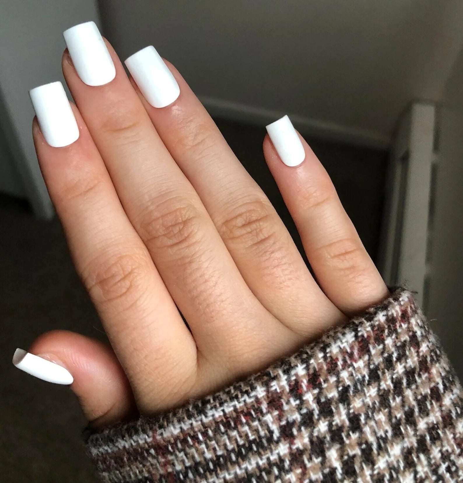 White, short square press on nails